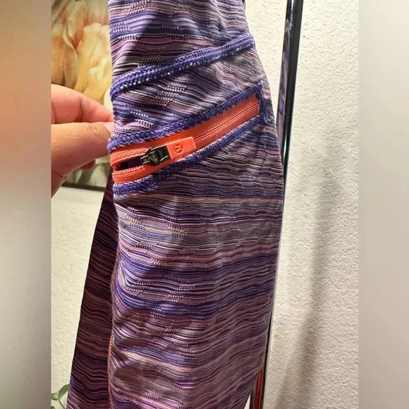 Lululemon Athletica crop leggings size 6 - Picture 4 of 7